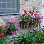 Alloggio per agriturismo Le Biricoccole *